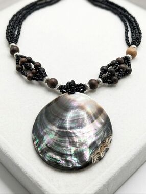 Vintage Handmade Mother of Pearl Shell Necklace Island Boho Beaded Wooden